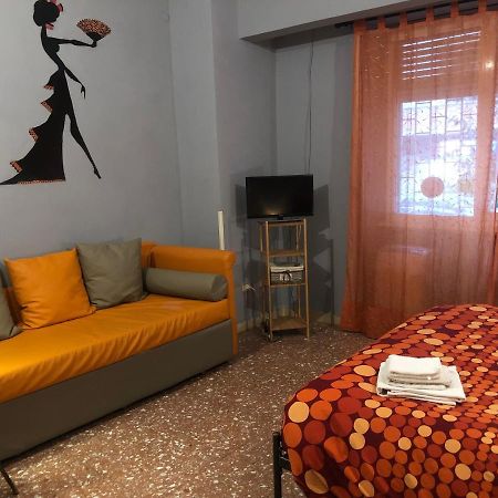 La Donna Garbata Bed & Breakfast Rome Exterior photo