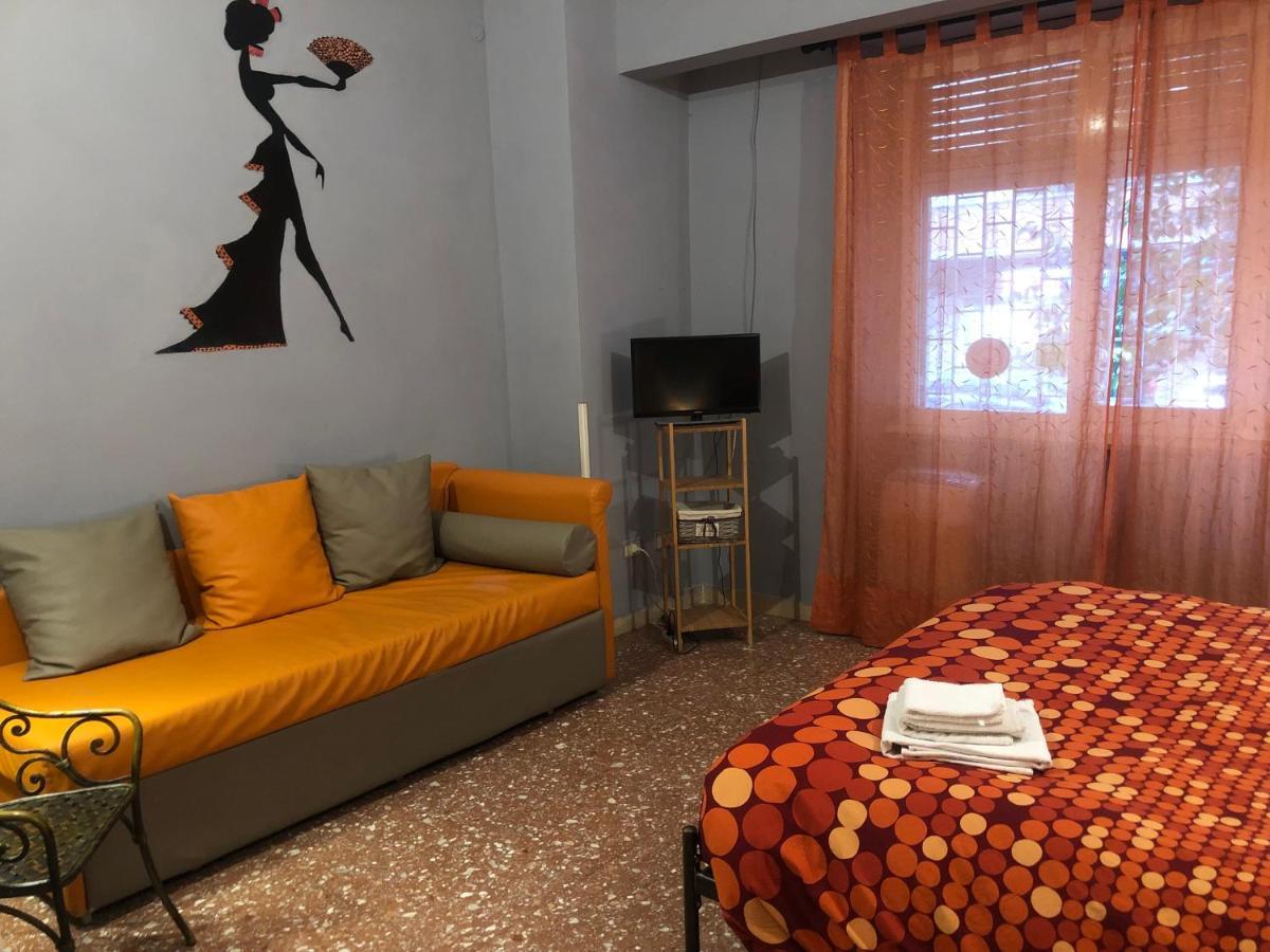 La Donna Garbata Bed & Breakfast Rome Exterior photo